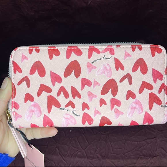 Juicy Couture Valentines Large Hand Wallet - Picture 3 of 5